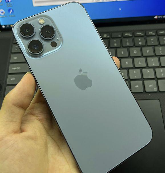 苹果13国行版与美版对比(iphone13国行与美版区别)